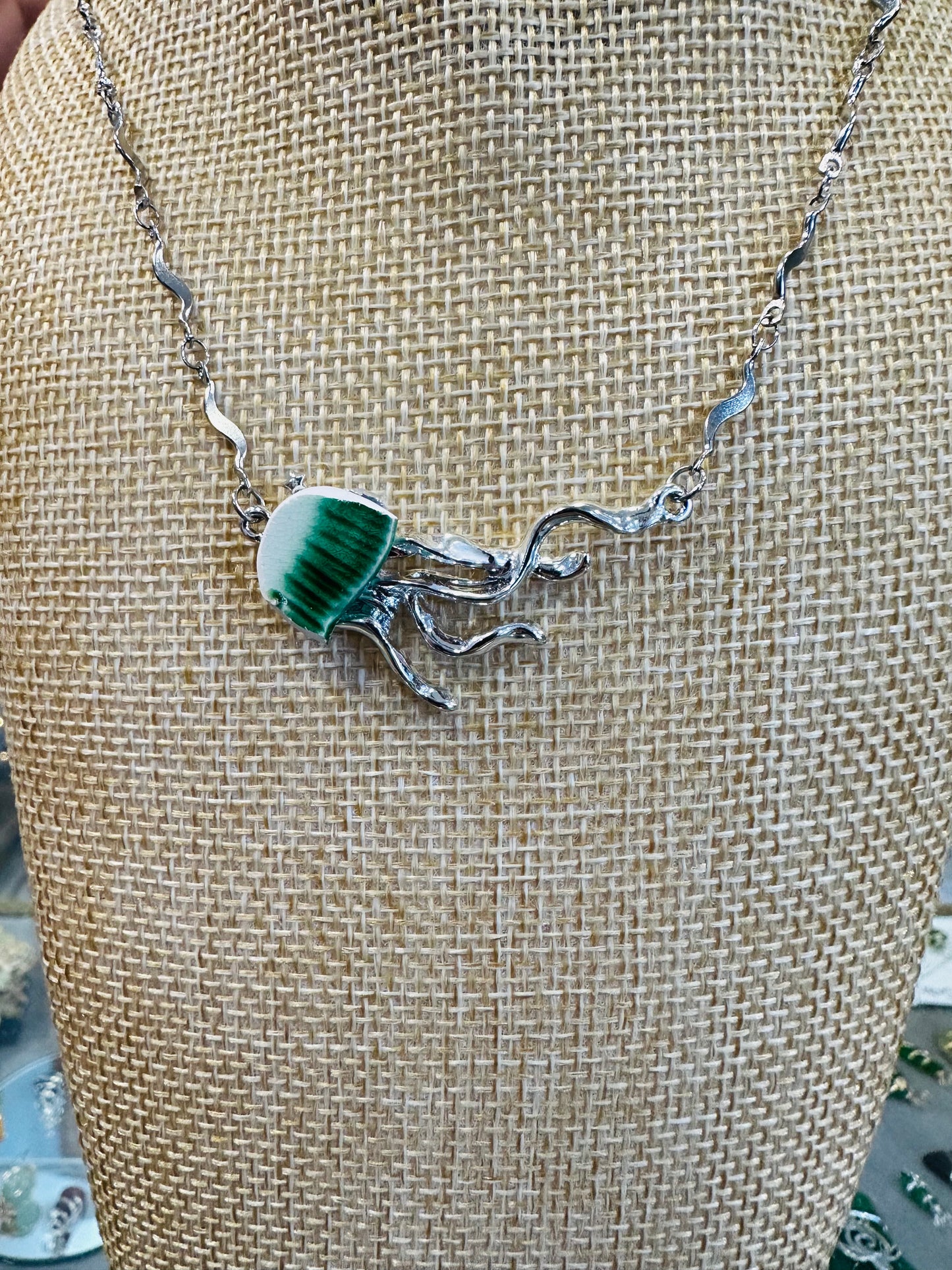 Jellyfish Chaney necklace