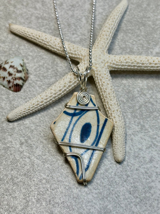 Chaney Pendant